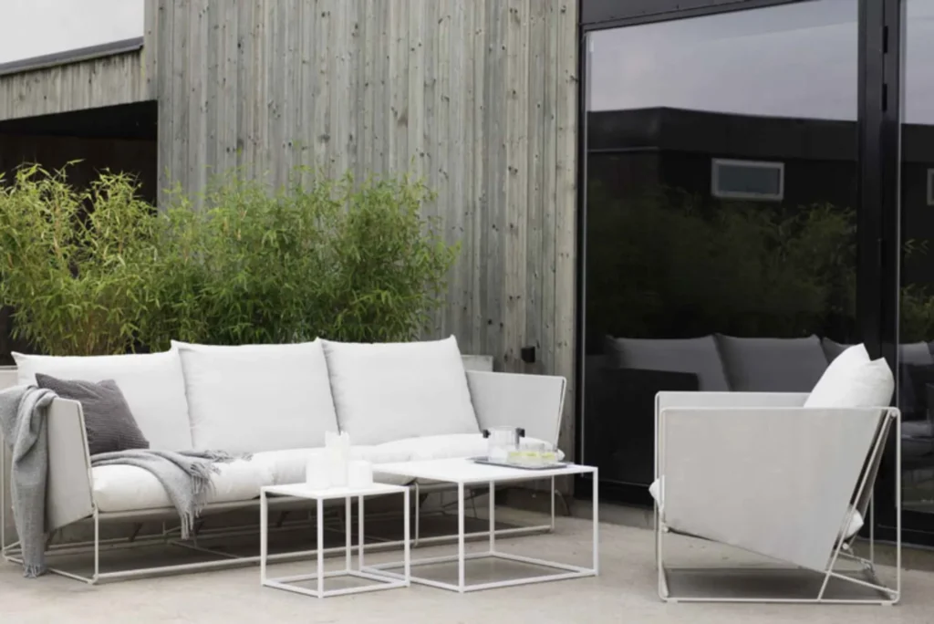 Minimalist Lightweight Aluminium Corner Sofas for Outdoor Spaces