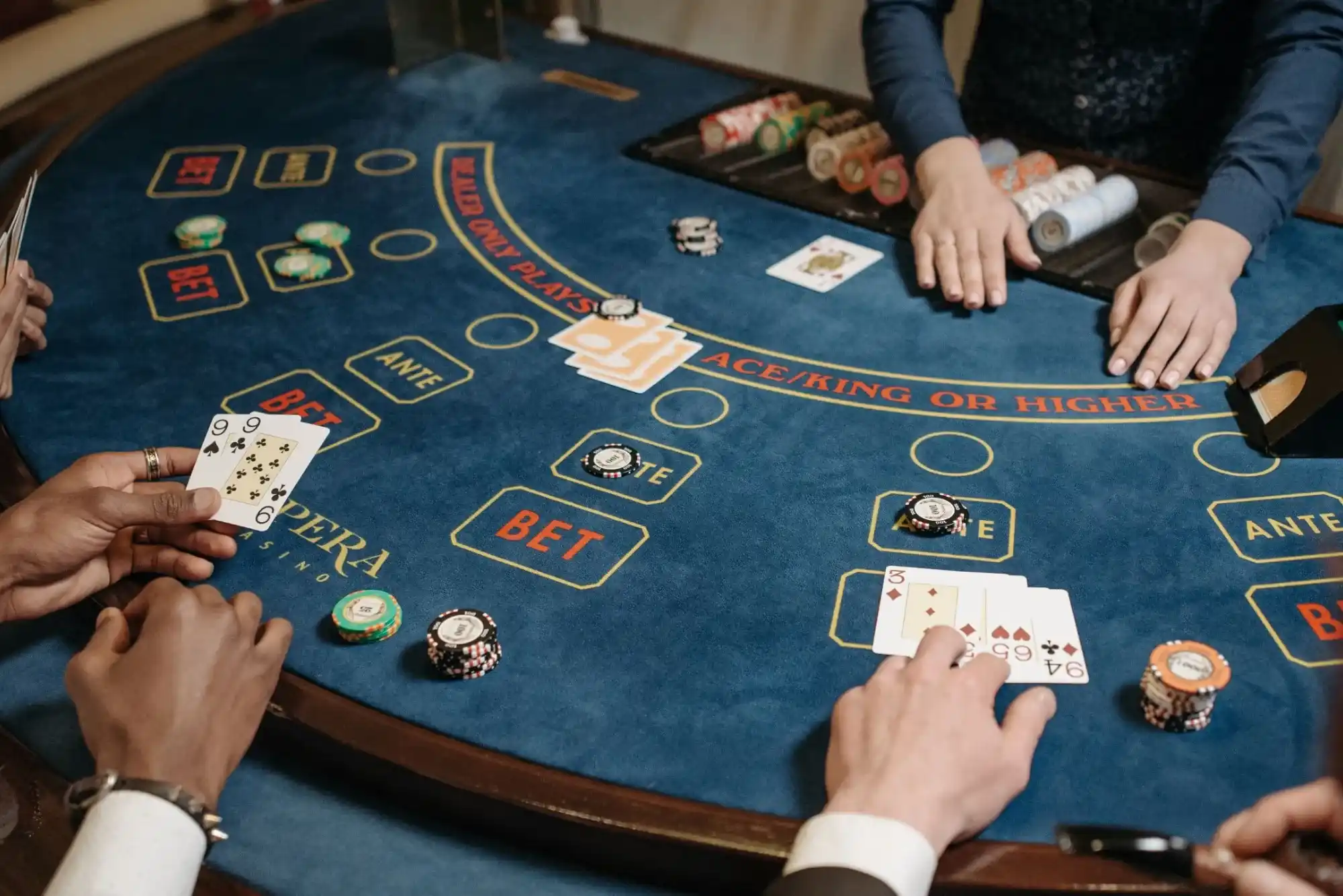 What Are Top Casino Sites for Poker Fans